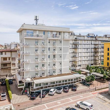 Hotel Gardenia Lido di Jesolo Luaran gambar